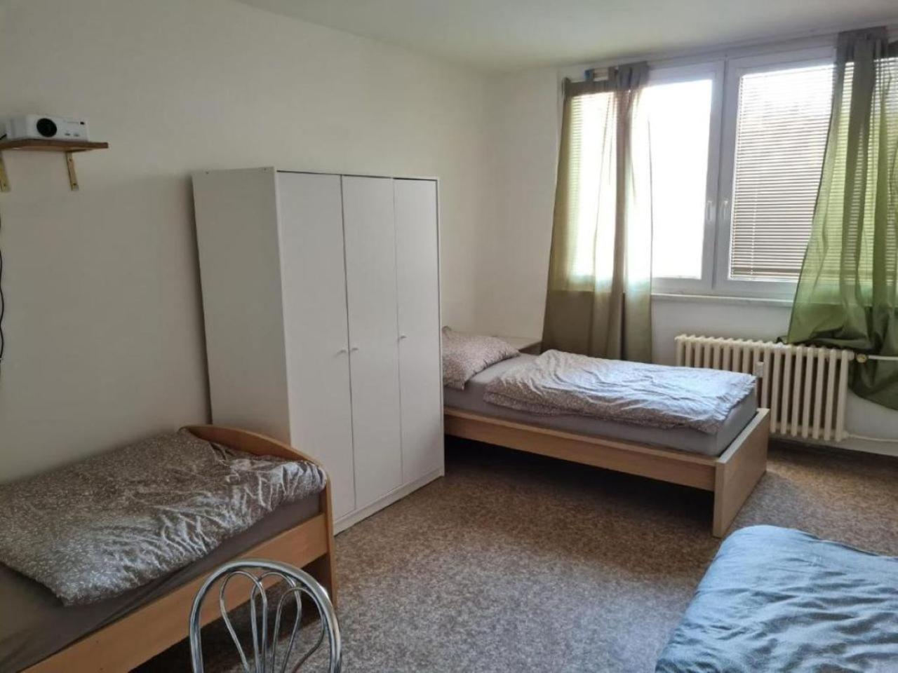 Modern Urban Loft Apartment Опава Екстер'єр фото